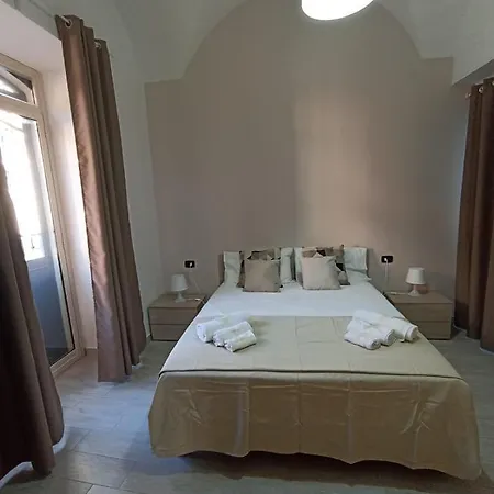 Vittorio Emanuele House * Catania